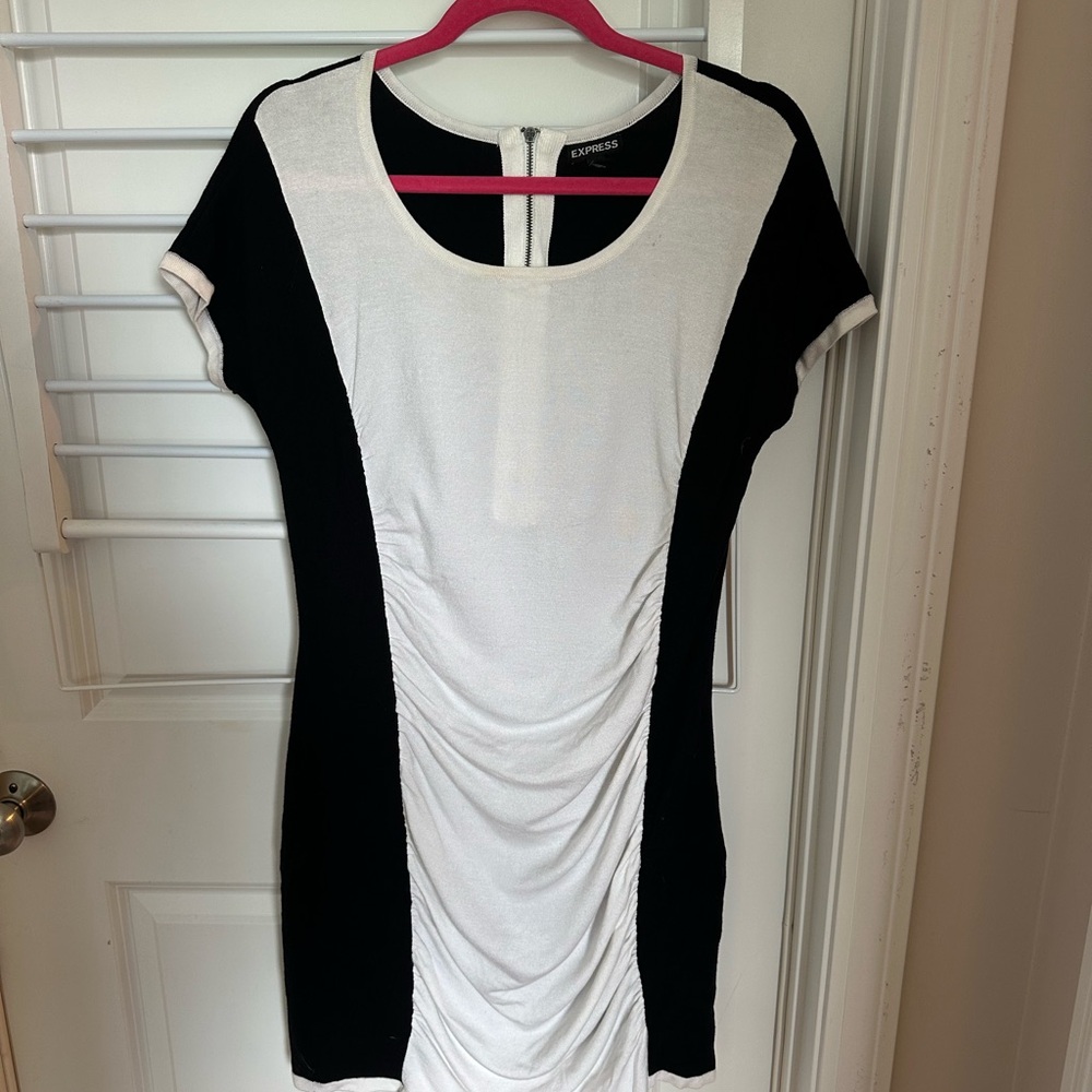 Express Monochrome Ruched Dress